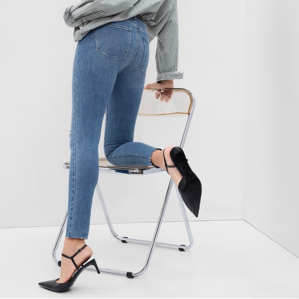 High Rise Universal Jeggings - Picture 2 of 3